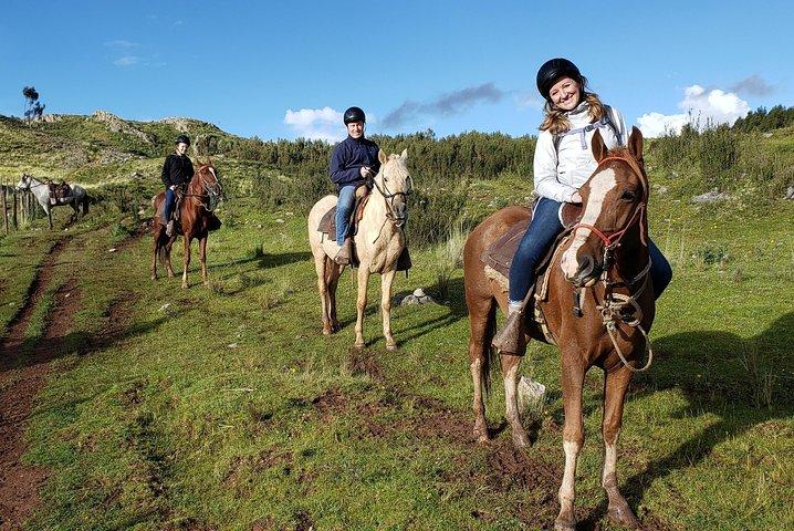 Balade à cheval + visite guidée de Sacsayhuaman