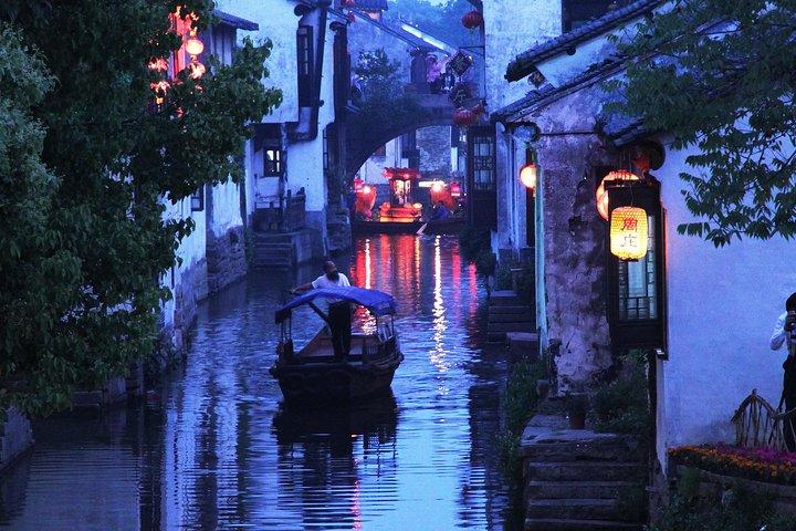 Excursão privada em Suzhou com Tiger Hill, Shantang Street e Zhouzhuang Water Town