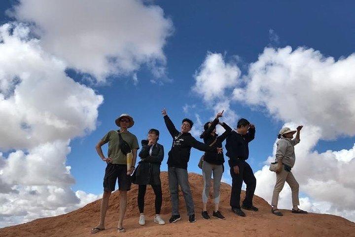 ジンギスカン像、乗馬＆文化アドベンチャー（終日）