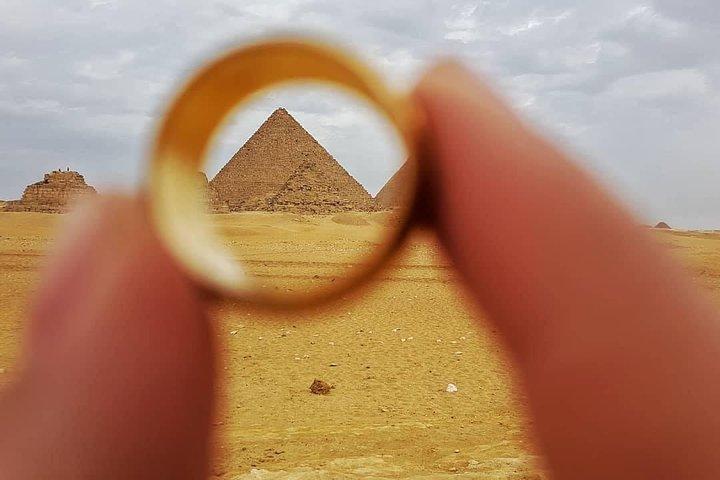 Tour privato di 2 giorni al Cairo e Giza / Include crociera con cena sul Nilo.