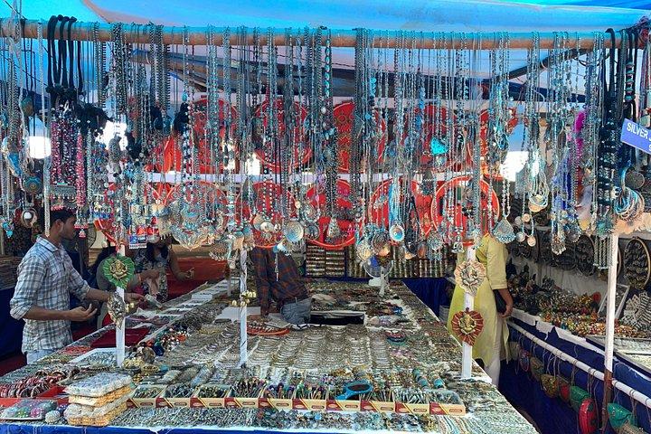 Private Delhi Shopping Tour with Local Guide