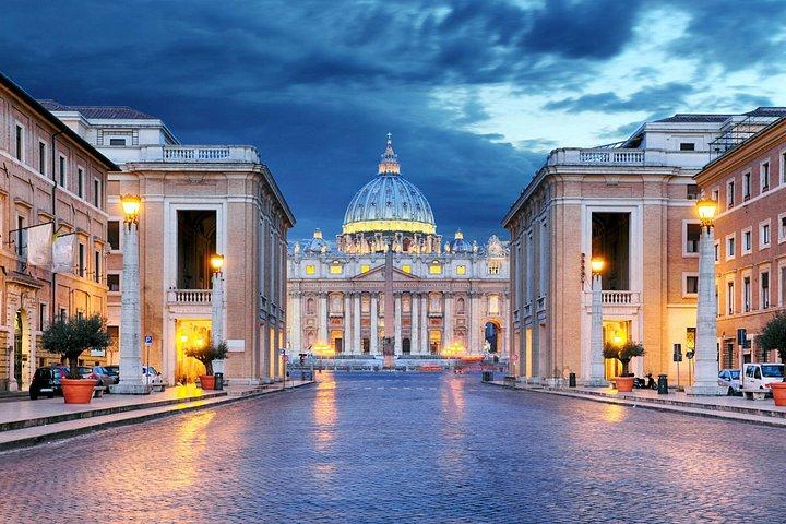 Vatican & Sistine Chapel Private Tour with Priority Entry