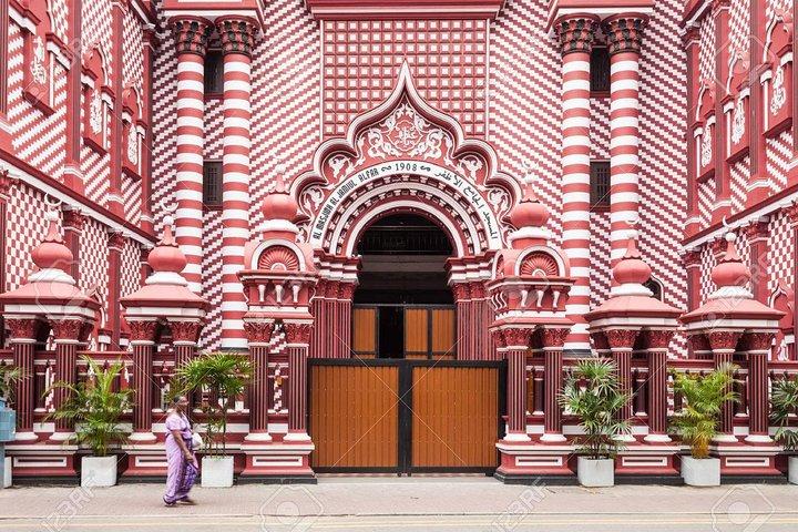 Colombo City Tour with Holiday Walkers Sri Lanka