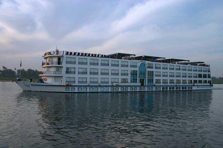 Reservar Crucero por el Nilo 5 días 4 noches desde Luxor a Asuán Estándar