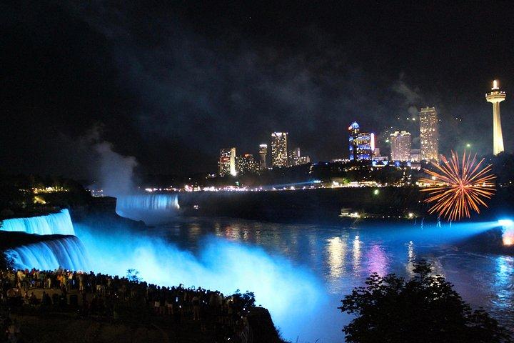 Dag- & nachttour naar Niagara Falls vanuit NYC