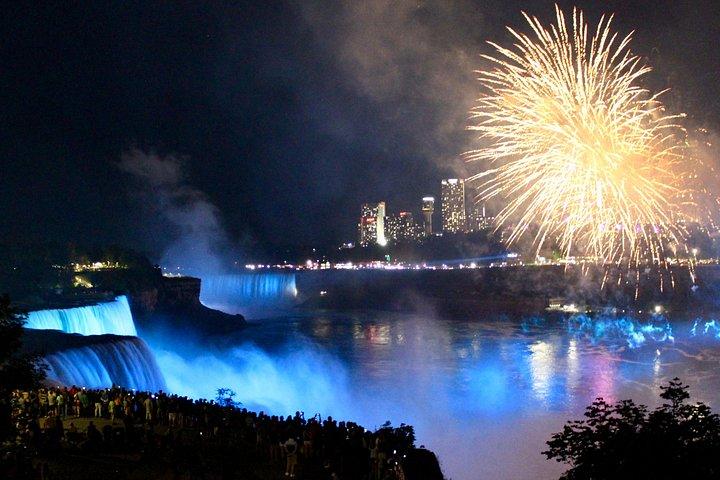 Dag- & nachttour naar Niagara Falls vanuit NYC