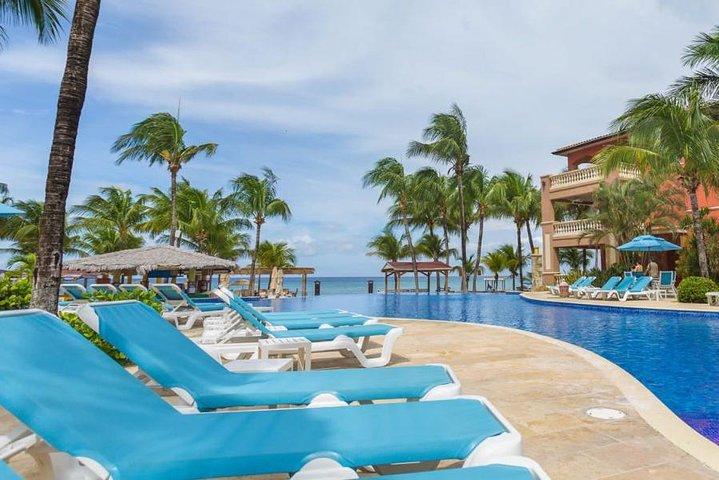 Roatan Infinity Bay Private Beach Resort Tagespass