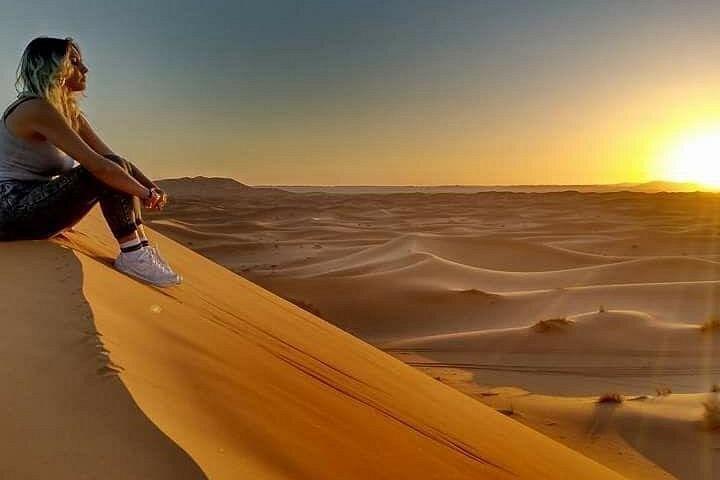 Camel Trekking & Overnight Luxury Camp