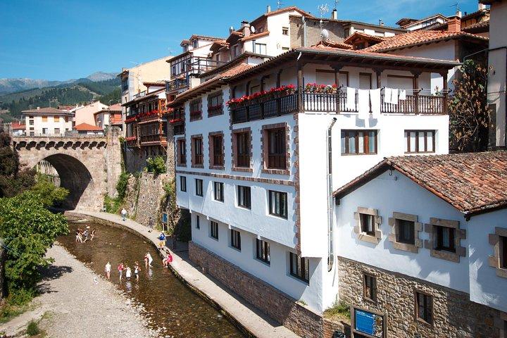 Picos de Europa e passeio guiado por Potes a partir de Santander-pequenos grupos