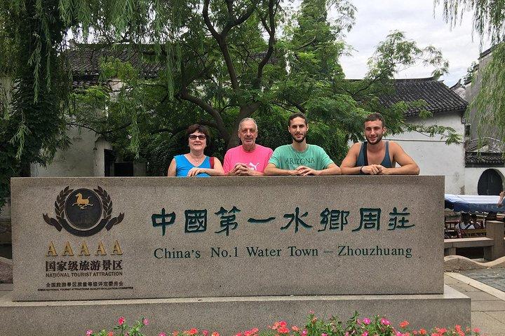 Excursão privada de um dia em Suzhou para Zhouzhuang Water Town e Panmen Garden