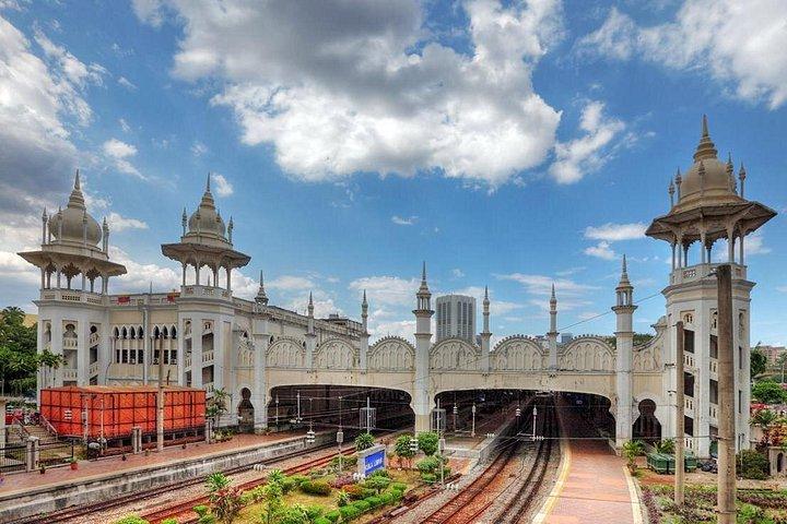 Kuala Lumpur Cruise Excursion: Amazing Full Day Sightseeing