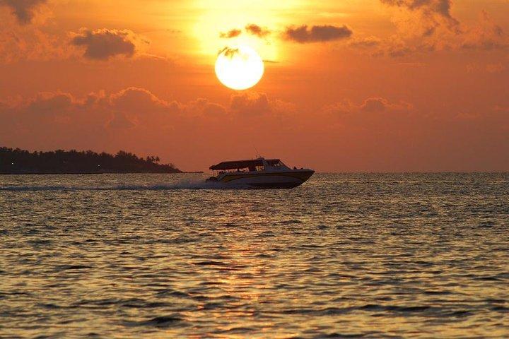Tour privado a Phi Phi Sunrise Premium Boat