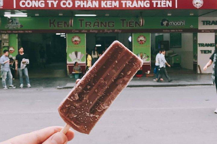 Visite privée: visite culinaire de rue dans la nuit à Hanoi