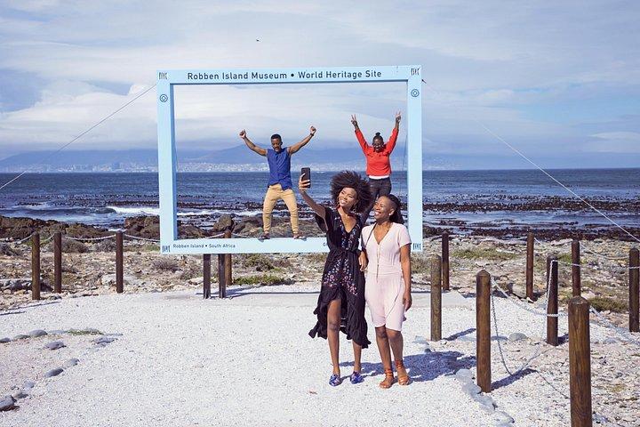 Robben Island & Table Mountain Tour with Hotel Pickup & Drop-off