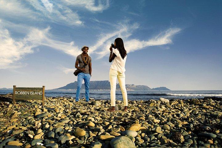Robben Island & Table Mountain Tour with Hotel Pickup & Drop-off