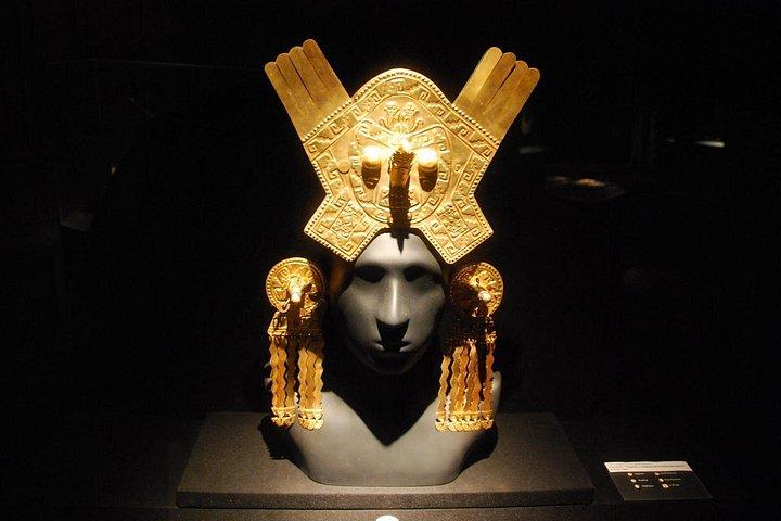 Larco Museum Complete Guided Tour with Transfers (Small Group)