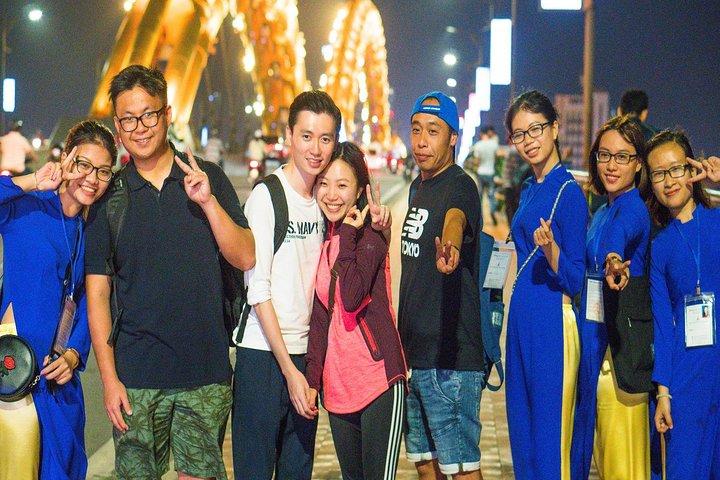 Da Nang Food Tour med motorcykel med Aodai Lady Rider