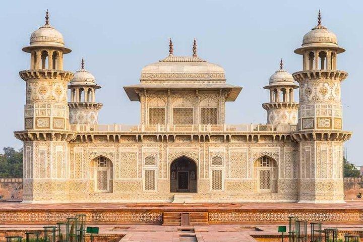 Tagestour von Jaipur nach Agra : Taj Mahal & Fatehpur Sikri Geführte Tour