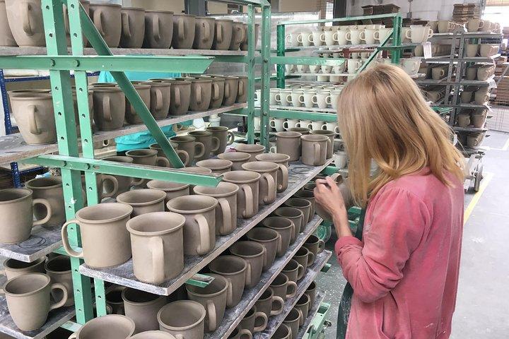 ボレスワビエツのポーランド陶器とユネスコヤヴォル平和教会ツアー