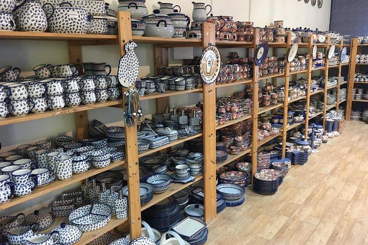 ボレスワビエツのポーランド陶器とユネスコヤヴォル平和教会ツアー