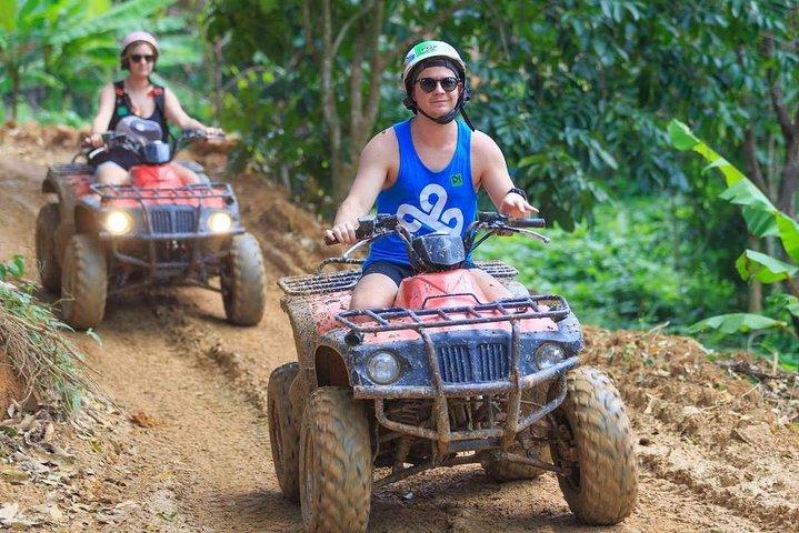 プーケット ATV バイク (スカイライン ジップライン アドベンチャー付き)