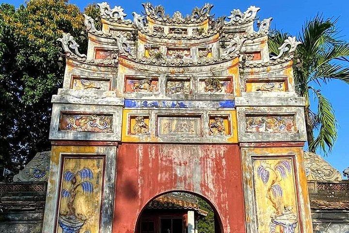 フエ帝国都市へのショアエクスカーション-チャンメイ港からのユネスコ遺産
