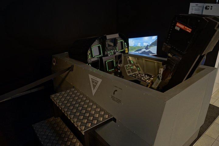 Simulatore di volo per aereo da caccia F / A-18 a Zurigo