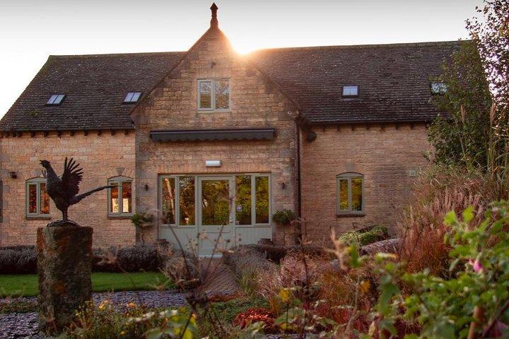 Visita privada de whisky e gin nos Cotswolds com guia do motorista
