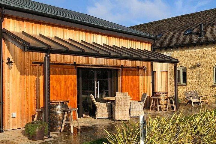 Whisky and Gin Private Tour in the Cotswolds with Driver Guide