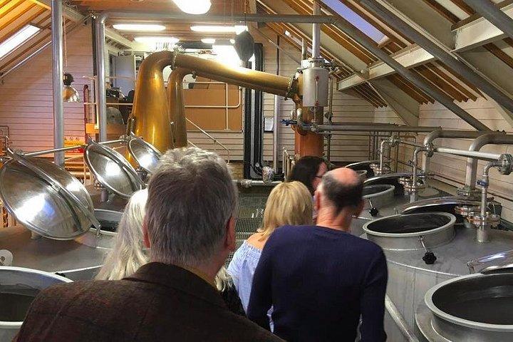 Whisky and Gin Private Tour in the Cotswolds with Driver Guide