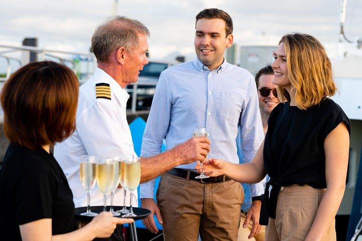 Små grupp eftermiddag Cairns City Tour med Harbour Dinner Cruise