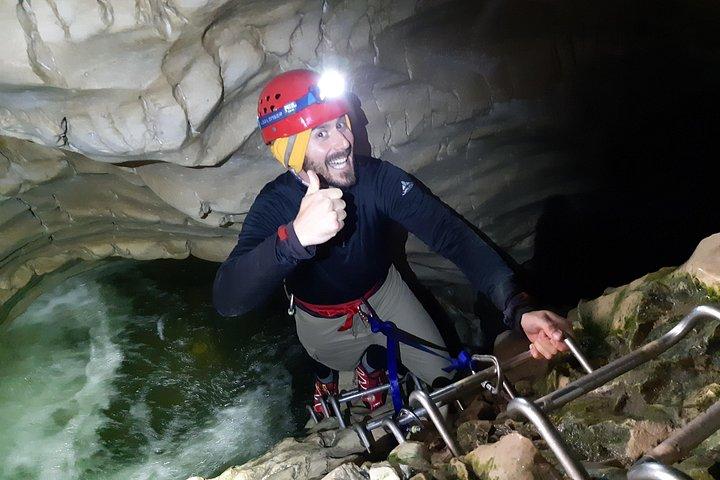 Caving Adventure with Optional Castle Hill Rocks Tour