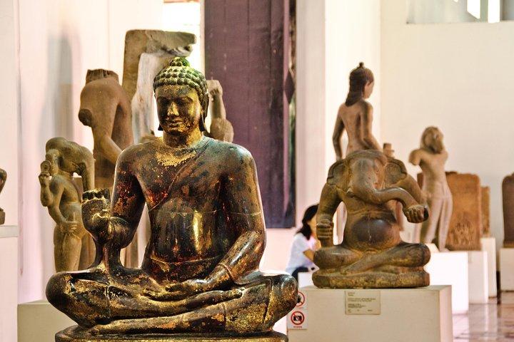 Half Day Angkor National Museum Tour