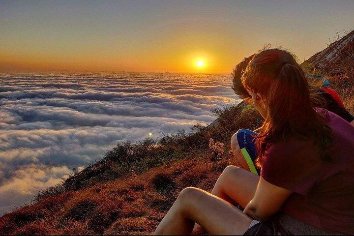 Skandagiri Camping e caminhada no nascer do sol
