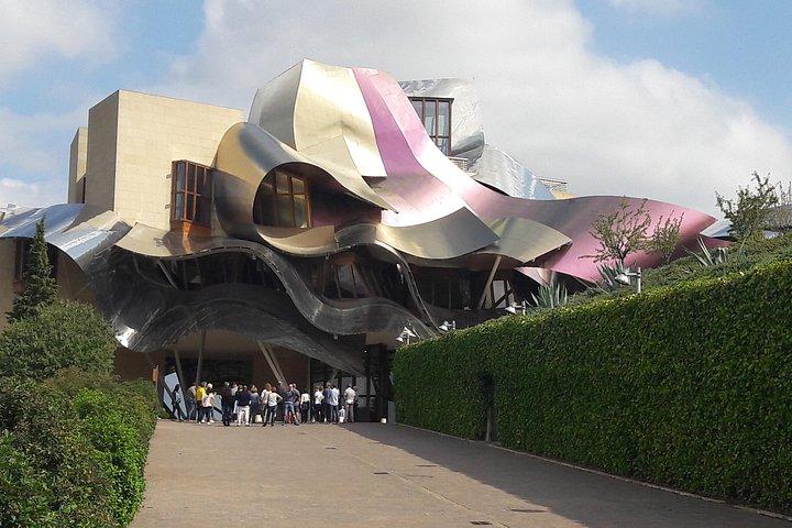 Private Rioja wine tasting tour with local lunch