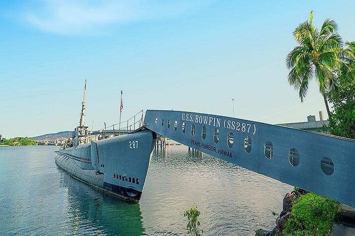 Pearl Harbor e Mini Circle Island con partenza da Maui