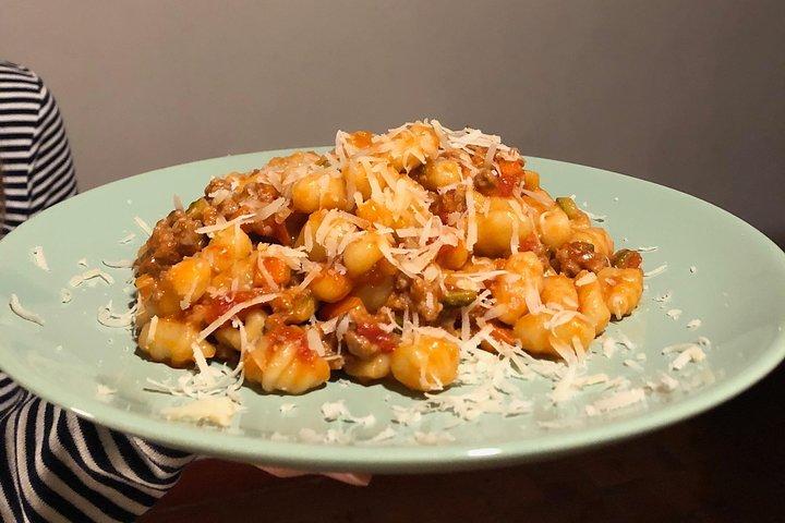 フィレンツェのアートギャラリーでトスカーナ料理教室