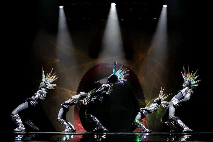 Paris Paradis Latin Cabaret Middag och show