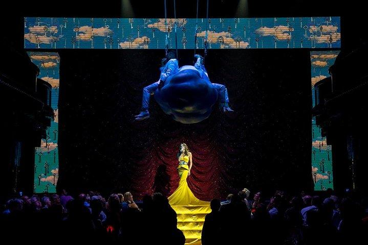 Paris Paradis Latin Cabaret Middag och show