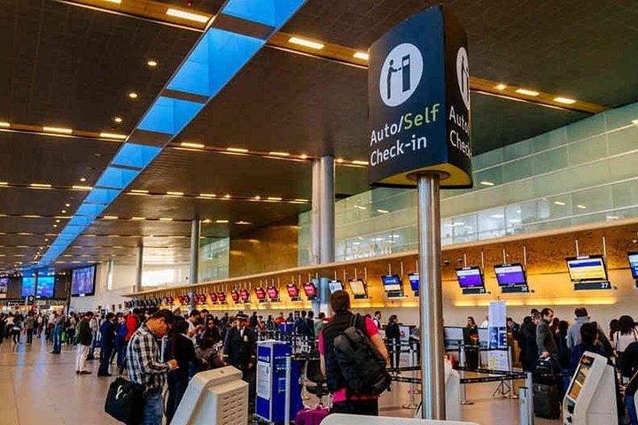 プライベート到着または出発の転送： エルドラド空港