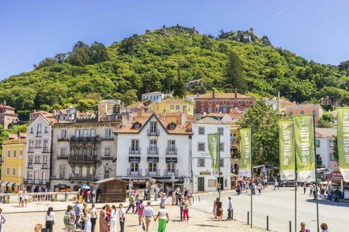 Sintra Official Guided Private Full Day Tour
