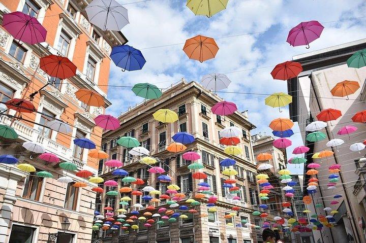 Genua in Eigenregie mit englischem Chauffeur - 4 oder 8 Std. Verfügung per Auto oder Van