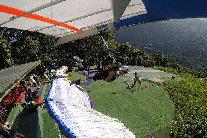 リオデジャネイロでのパラグライディングまたはハンググライディング体験（動画付き）