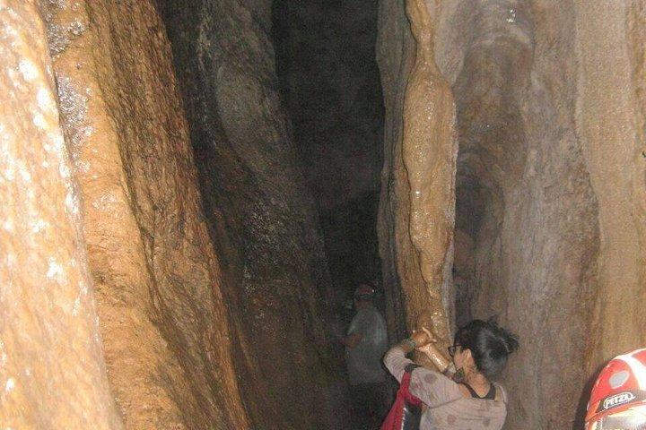 Los Tayos Cave + Mysterious Caverns + Light Wells One Day