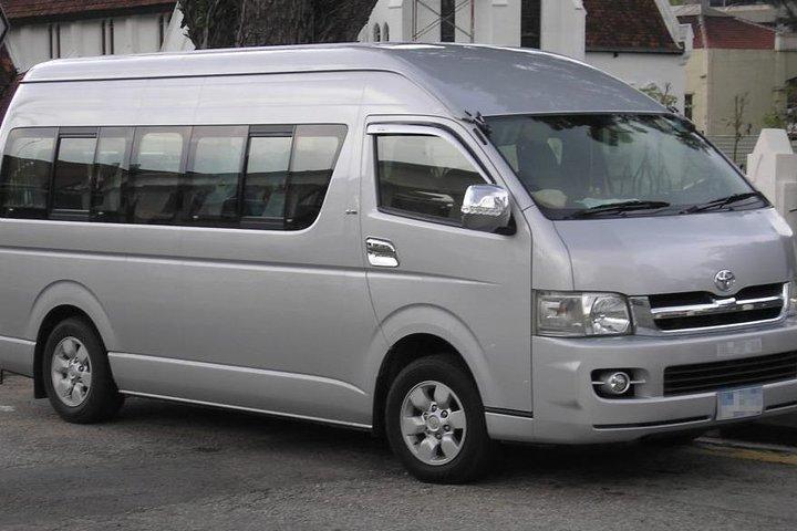 キングストンノーマンマンリーエアポートエクセレンスオイスターベイホテルとの往復送迎