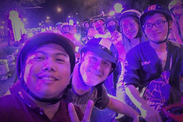 Saigon Ghost creences tour, Chinatown passeio turístico de scooter