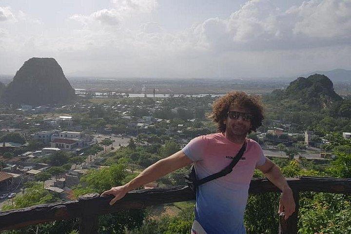 ダナン市-大理石の山-レディブッダ-ジープでソントラ山