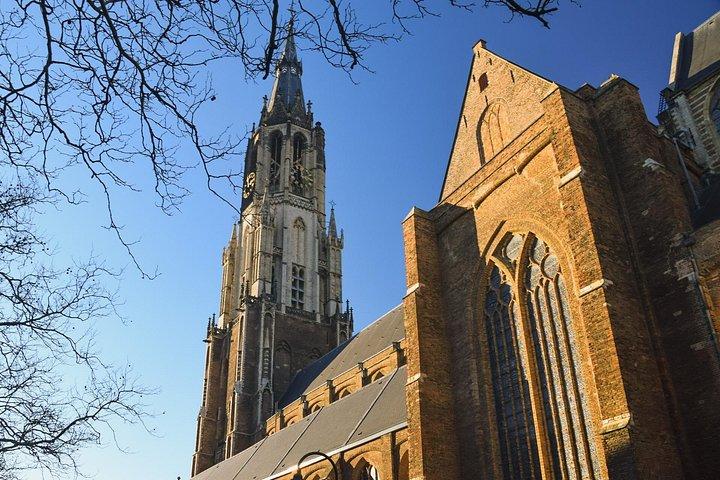 デルフトの楽しいディスカバリーウォーク：秘密の路地と青い陶器