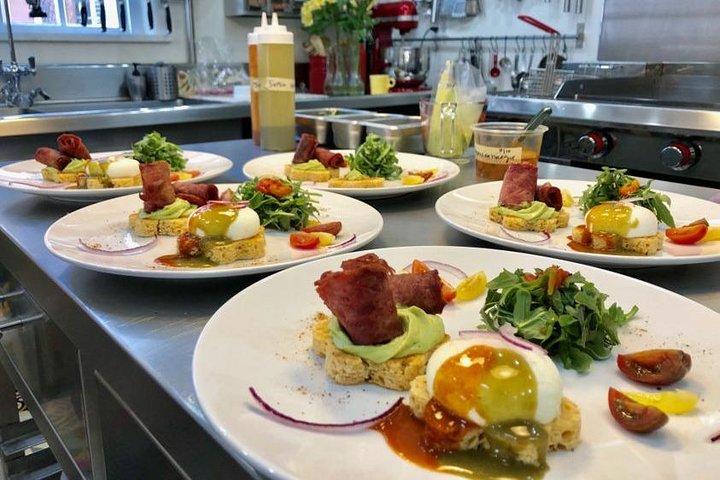 Viator Exclusive: Gourmet Brunch in Santa Fe mit Chefkoch Carolina