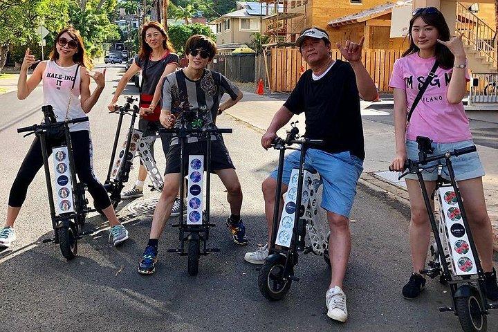 電動自転車とダイヤモンド ヘッドのハイキング ツアー